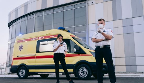瓜州救护车转运病人算来回费用吗？